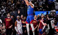 开云体育下载-NBA球队在比赛中迎来一场惊险的加时赛胜利