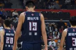 开云平台-包含广东男篮逆转胜利，遗忘前局失利的词条