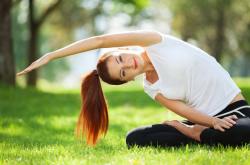 开云体育下载-极速狂飙，当伦纳德在NBA版F1街道赛接管比赛