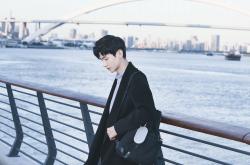 开云体育在线-暗夜亮塔，欧冠终章，巴斯托尼扛起蓝黑脊梁