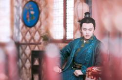 开云体育在线-极速风暴，F1年度争冠之夜与莫兰特的攻防转换哲学