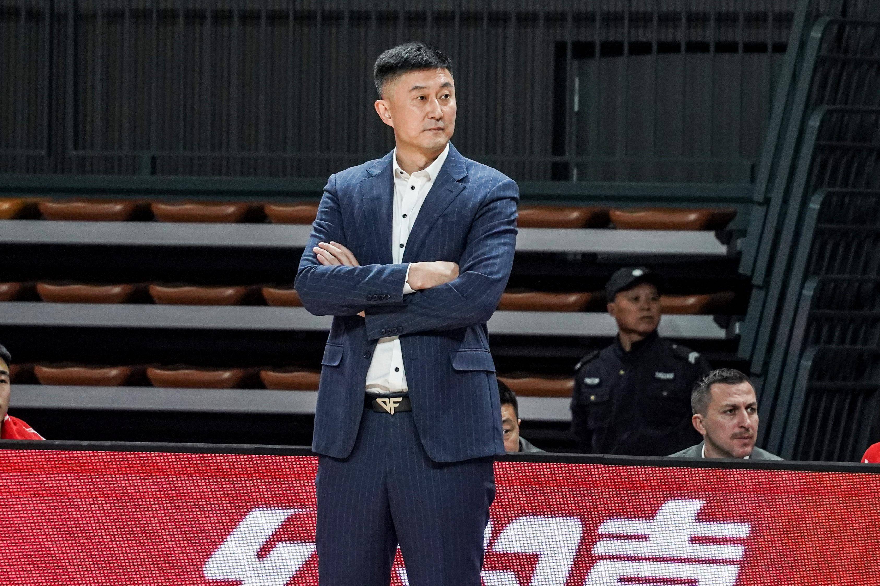 吉林队客场力克上海男篮，取得关键胜利的简单介绍