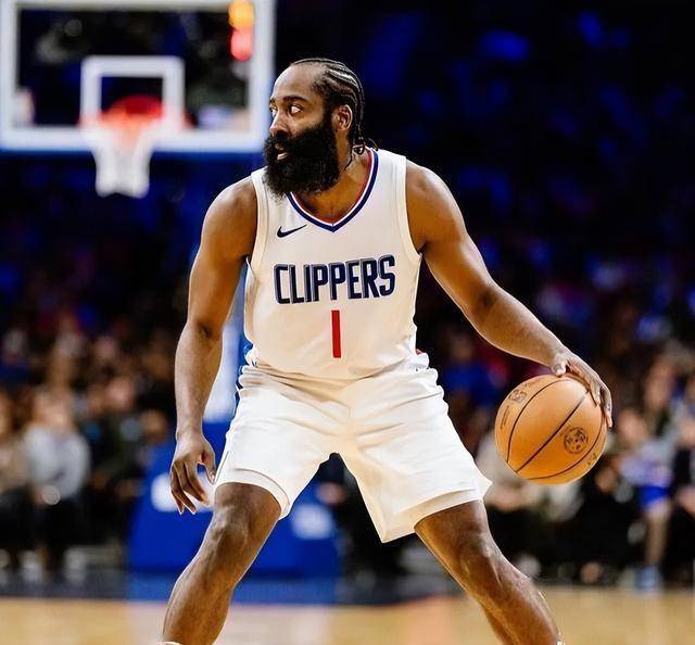 快船险胜广州队,哈登扛起全队 快船险胜广州队,哈登扛起全队