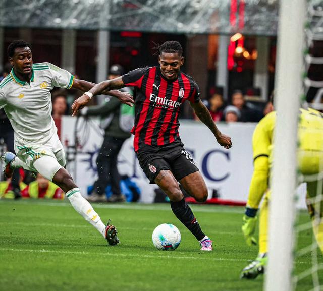 米兰德比双雄正面交锋,一触即发 米兰德比双雄正面交锋,一触即发