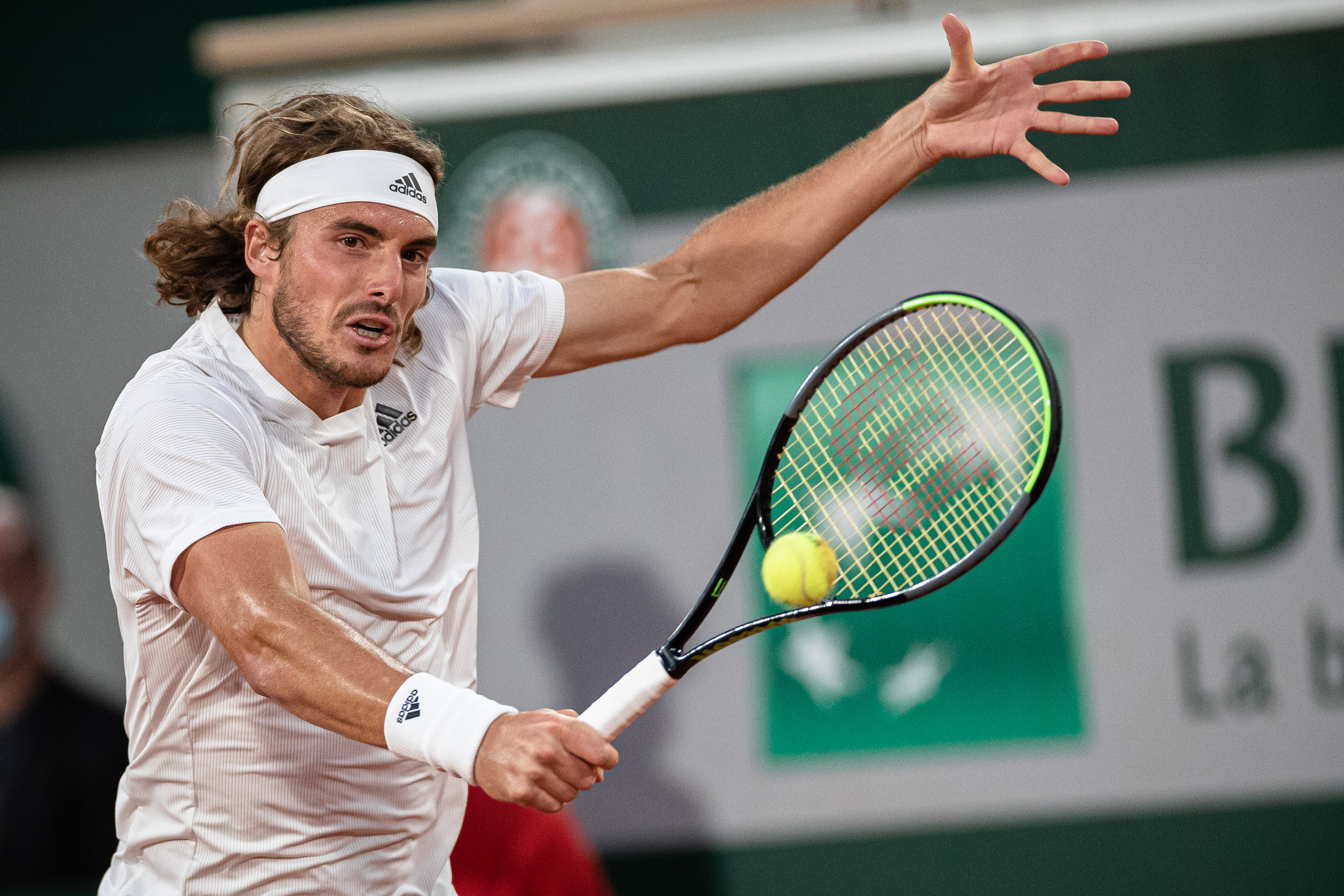 法网横扫美网，西西帕斯带队取胜