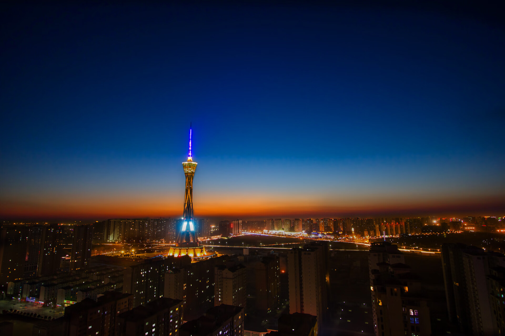 沙漠风暴席卷南亚，2026世界杯E组关键战，阿联酋大胜印度，巴雷拉带队取胜